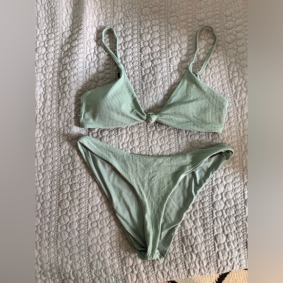 Dippin Daisies Sage Green Bikini XL - Picture 1 of 3